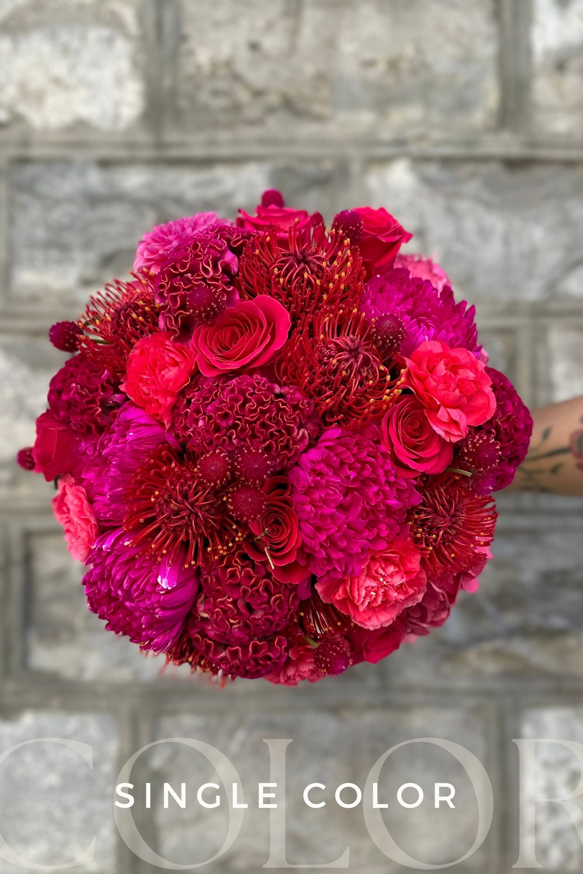 Einfarbiger Blumenstrauß